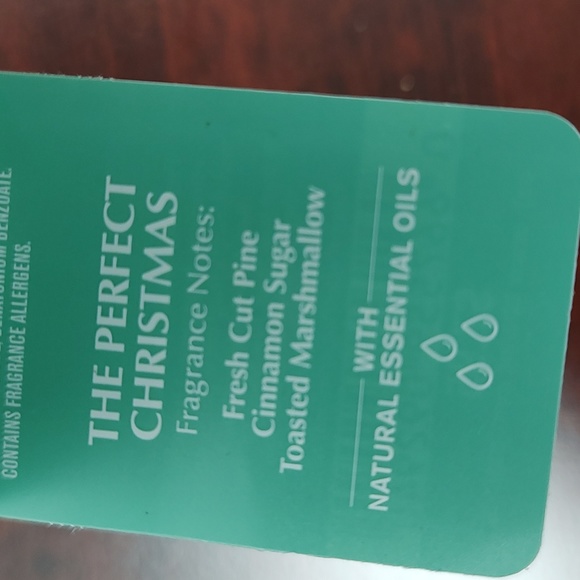 Bath & Body Works White Barn EARLY CHRISTMAS Wallflower Set + Night Light Plug - Picture 6 of 7